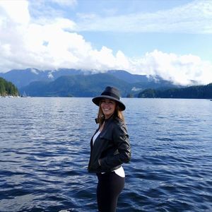 Meet your Posher, Madeline